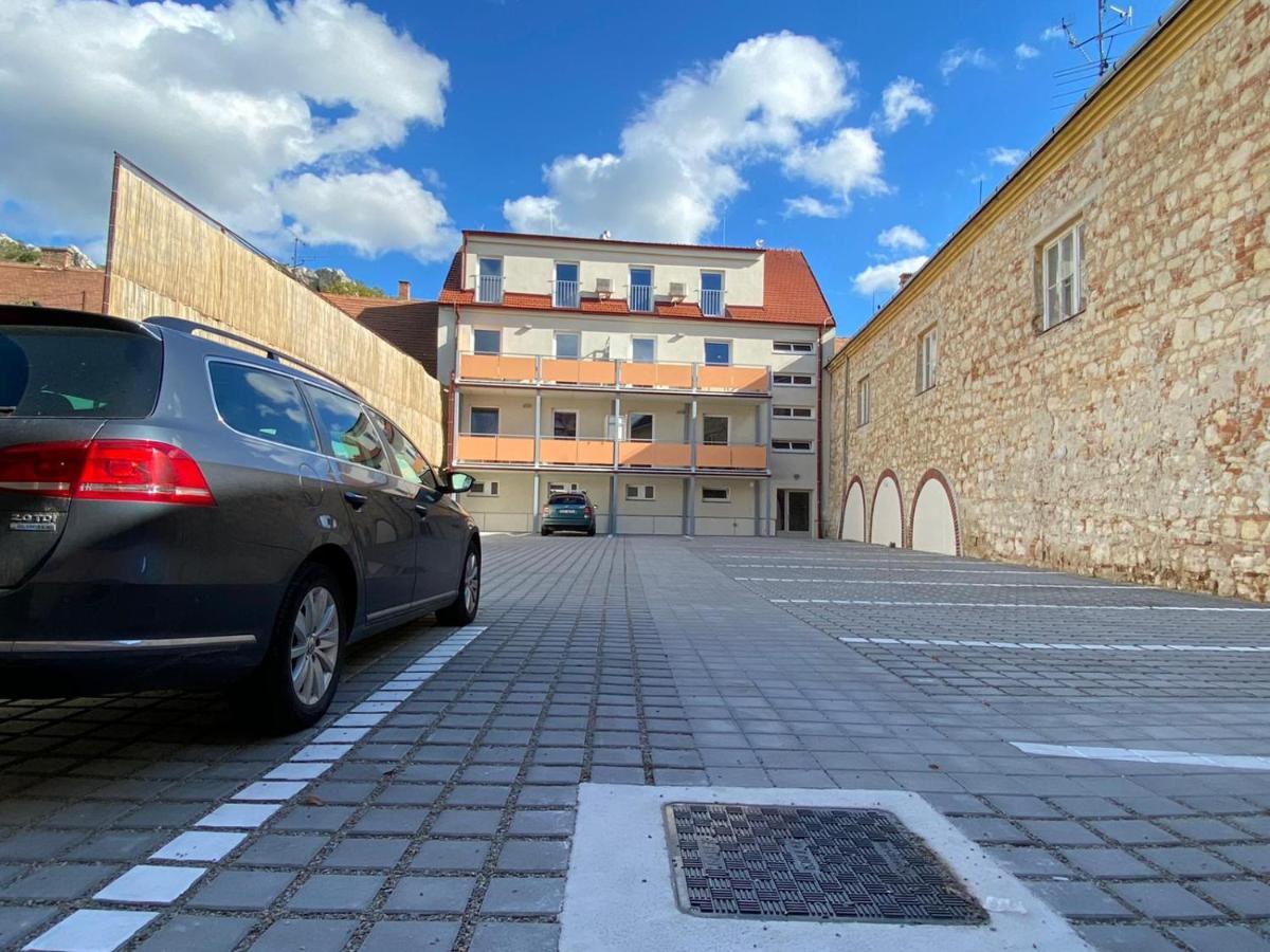 Apartman Dagmar Mikulov Eksteriør billede